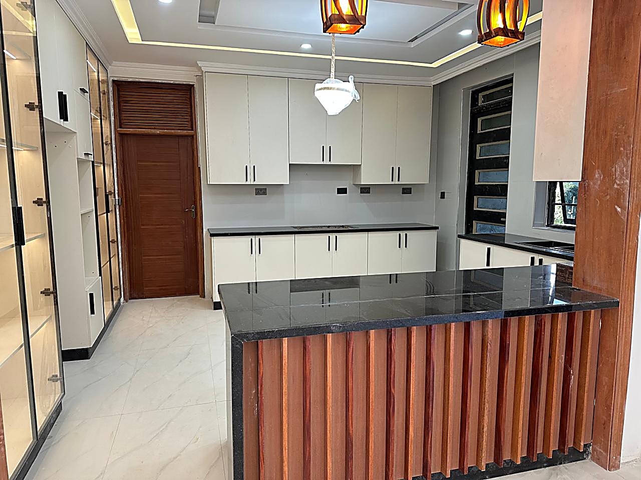 Garden Estate Thome